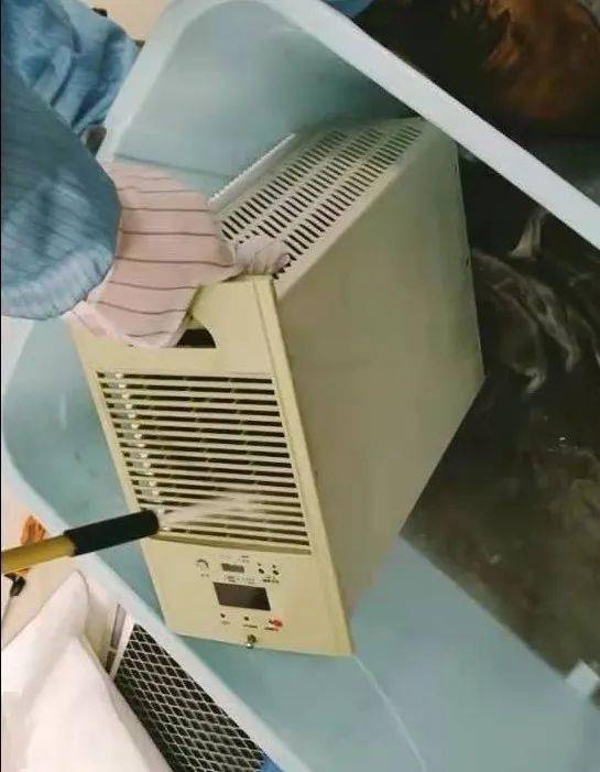 科技守護電網(wǎng) 通信設(shè)備帶電水沖洗技術(shù)成功首試，為運維服務注入新動能